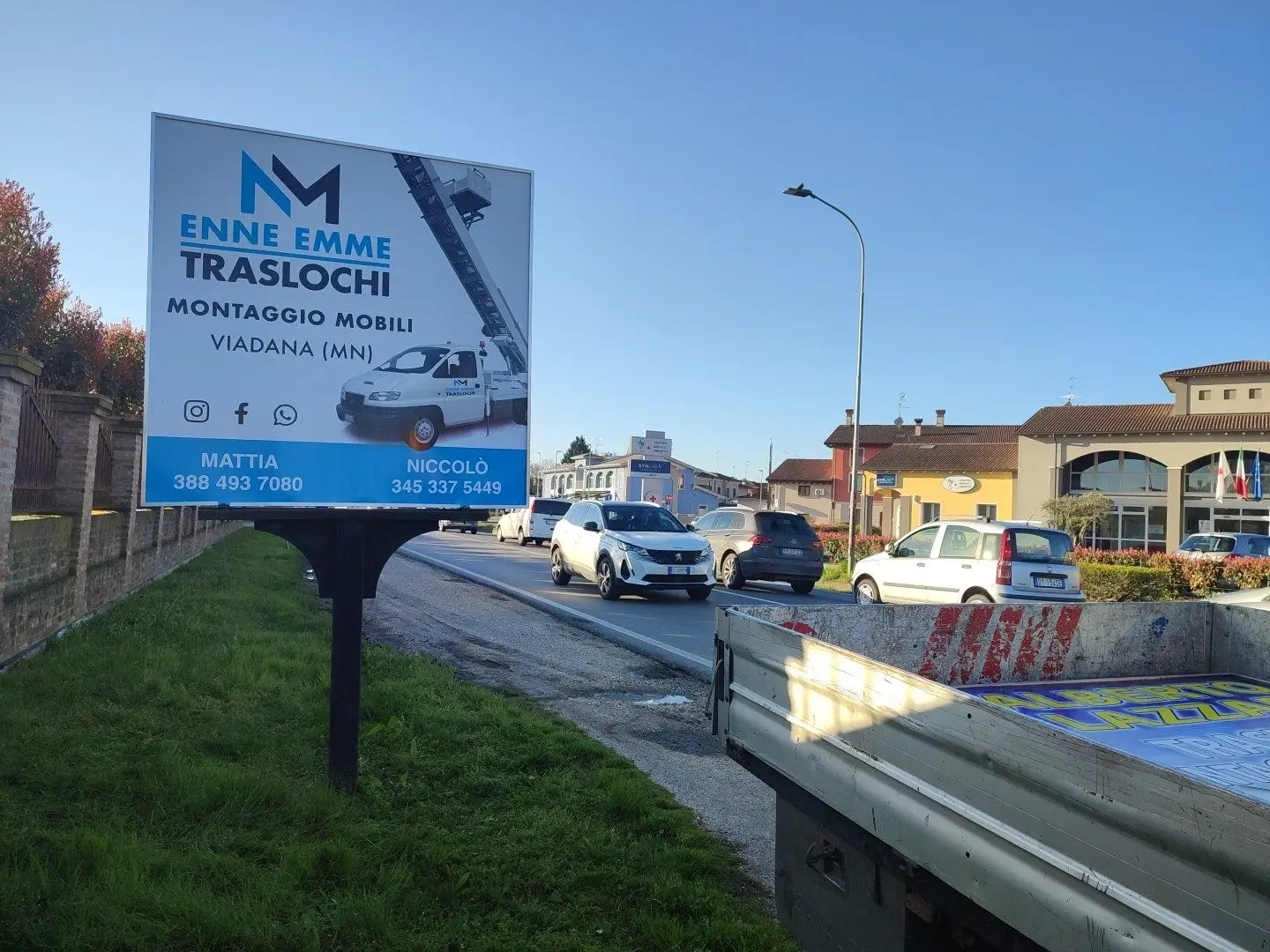 Cartello pubblicitario Enne Emme Traslochi, Viadana (MN)