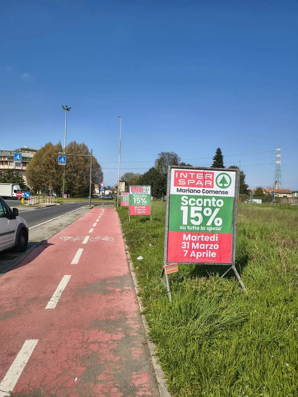 Batteria di cavalletti pubblicitari Interspar a Mariano Comense (CO)