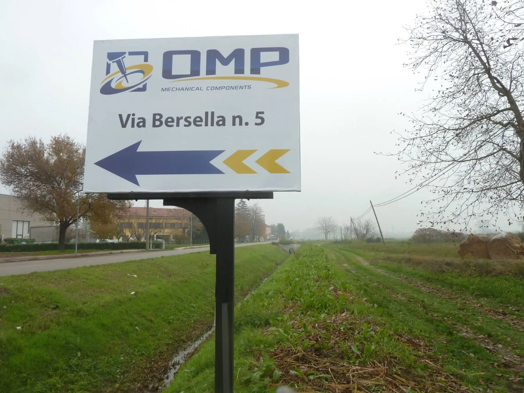 Preinsegna su strada